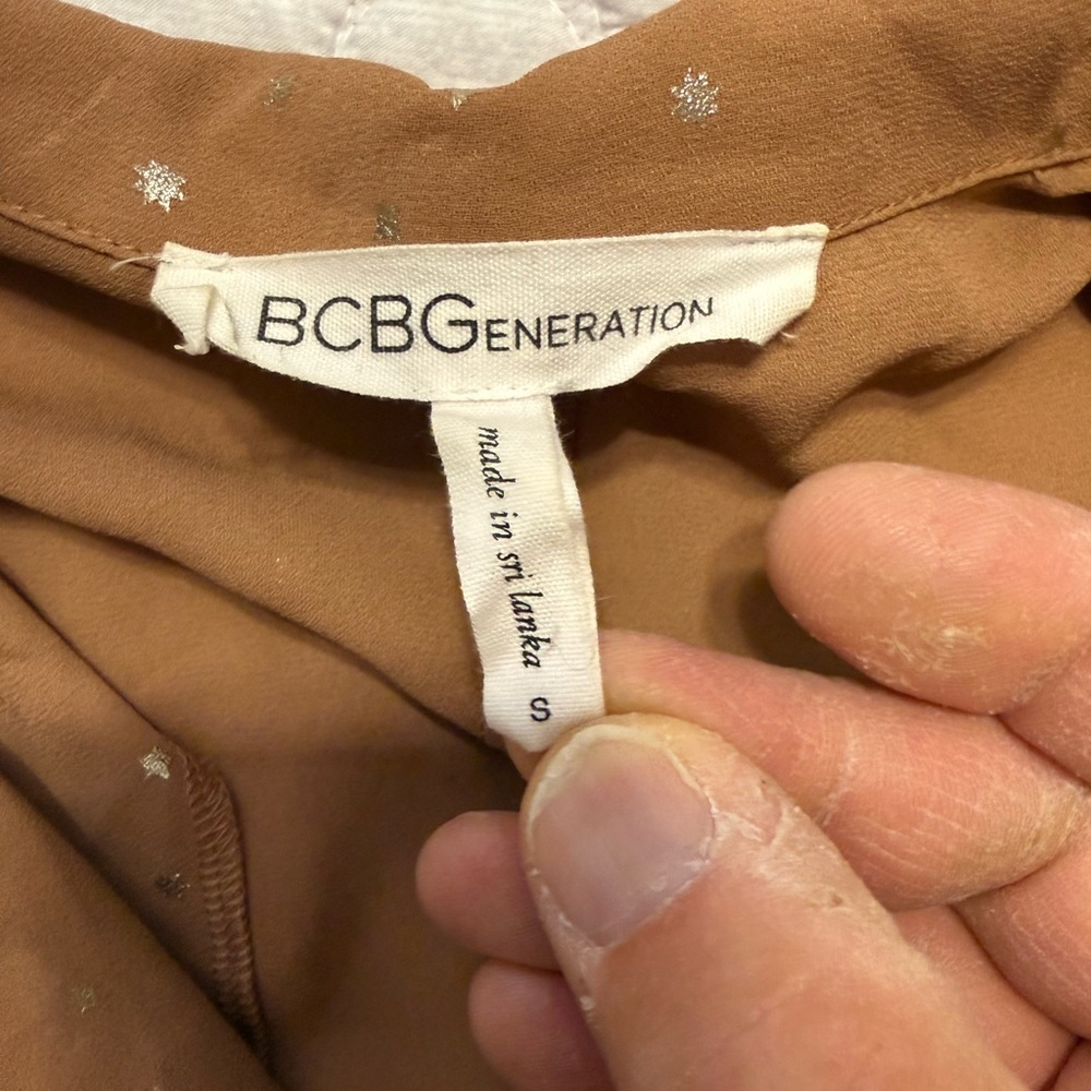 Bcbgeneration Front Tie Tan Button Up Blouse S - image 4